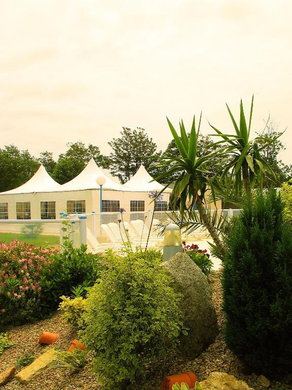 Camping Les Genets Hotel Penmarcʼh Exterior foto