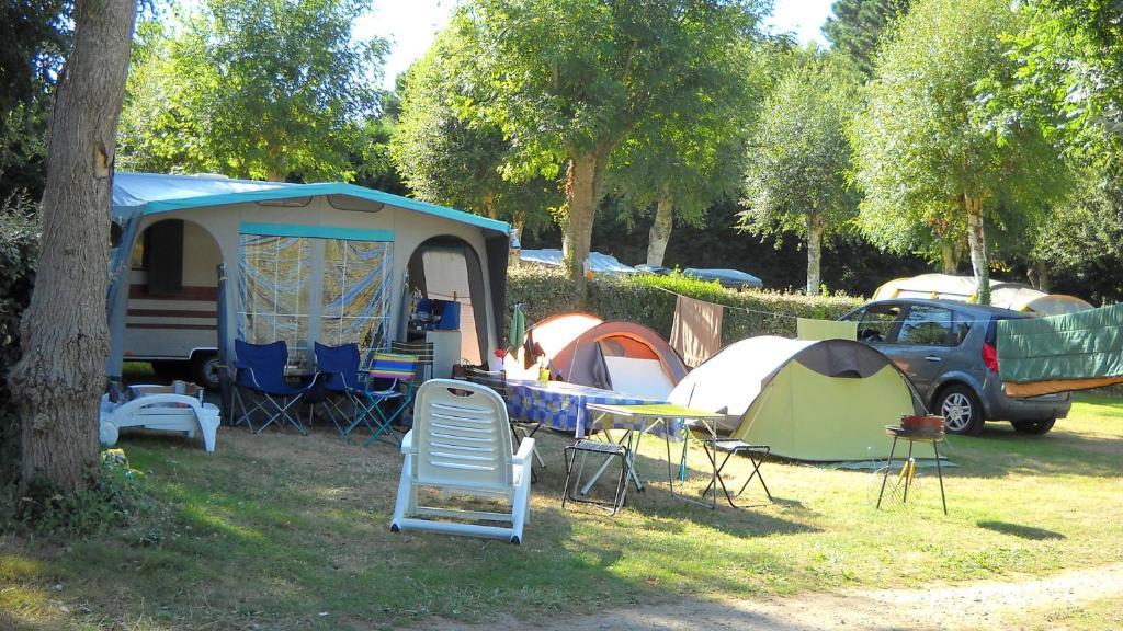 Camping Les Genets Hotel Penmarcʼh Exterior foto